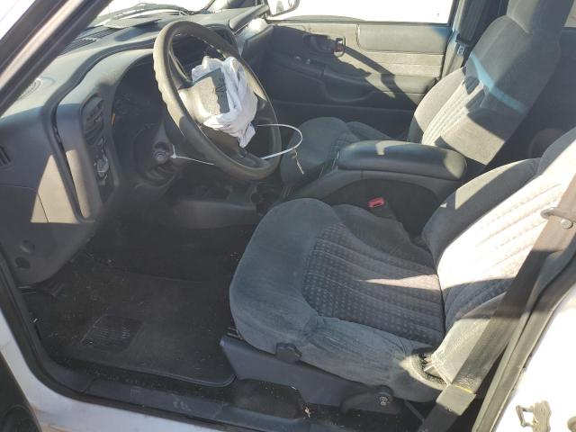 Photo 7 from auction – 2000 CHEVROLET BLAZER with VIN 1GNCS13W0Y2303736