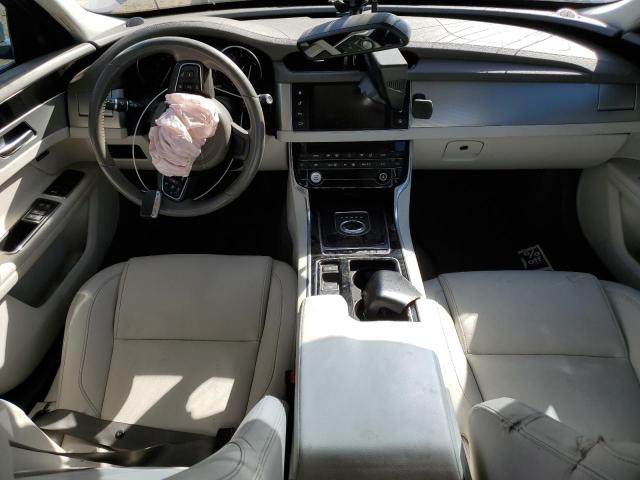 Photo 8 from auction – 2017 JAGUAR XF PREMIUM with VIN SAJBD4BV6HCY27607