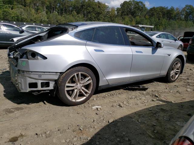 Zdjęcie 3 z aukcji – 2015 TESLA MODEL S 85 z VIN 5YJSA1H26FFP71316