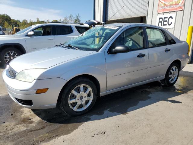 FORD FOCUS ZX4 2005 with VIN 1FAFP34NX5W208975 - Photo from auction