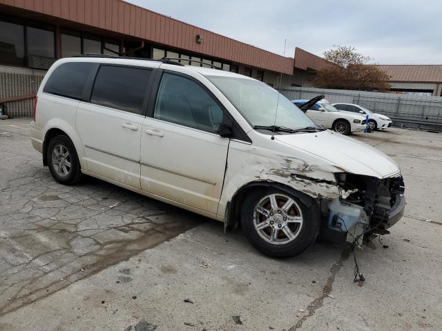 Photo 4 from auction – 2010 CHRYSLER TOWN & COU with VIN 2A4RR5DX4AR241806