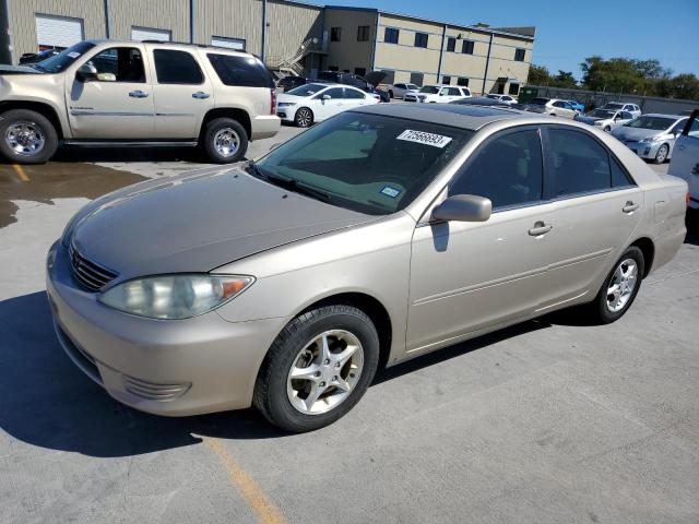 TOYOTA CAMRY LE 2005 with VIN 4T1BE32K15U615775 - Photo from auction
