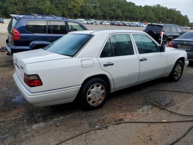 Photo 3 from auction – 1995 MERCEDES-BENZ E 320 BASE with VIN WDBEA32E5SC199401