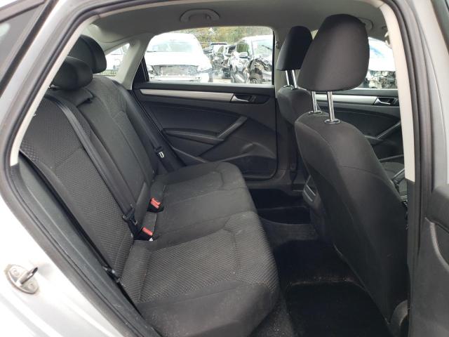 Photo 10 from auction – 2014 VOLKSWAGEN PASSAT S with VIN 1VWAT7A35EC072568