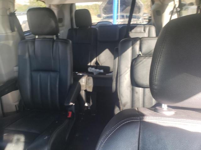 Photo 10 from auction – 2013 CHRYSLER TOWN & COU with VIN 2C4RC1BG1DR809484