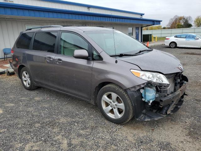Photo 4 from auction – 2011 TOYOTA SIENNA LE with VIN 5TDKK3DC9BS091584