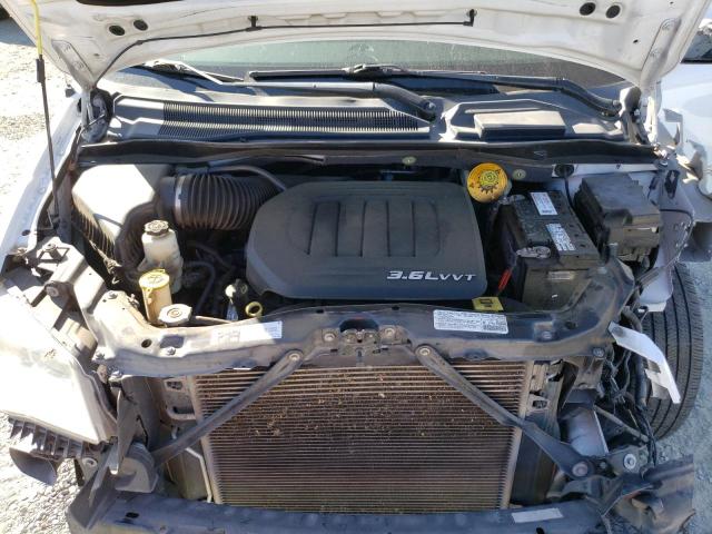 Zdjęcie 12 z aukcji – 2014 CHRYSLER TOWN & COU z VIN 2C4RC1CG7ER178241