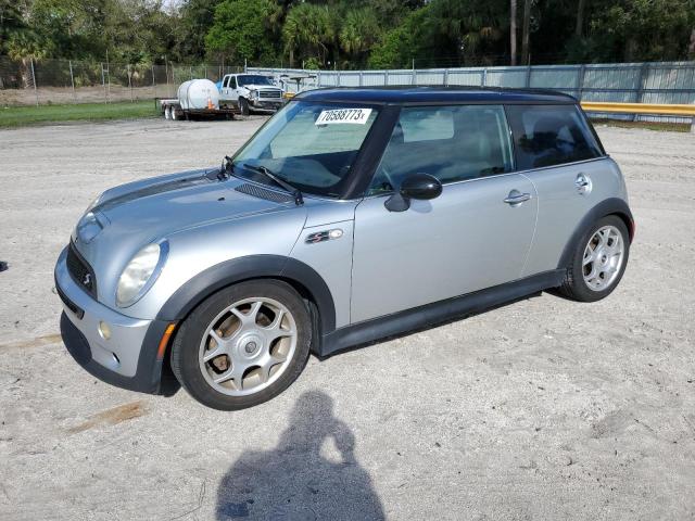 MINI COOPER S 2004 con VIN WMWRE33434TD88323 - Foto de la subasta