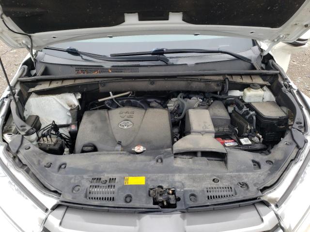 Photo 12 from auction – 2018 TOYOTA HIGHLANDER with VIN 5TDJZRFH0JS538238
