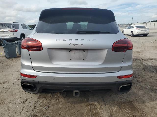 Photo 6 from auction – 2017 PORSCHE CAYENNE with VIN WP1AA2A24HKA81905