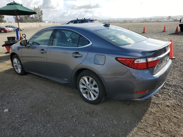 Фото 2 с аукциона – 2015 LEXUS ES 300H с VIN JTHBW1GG5F2092993
