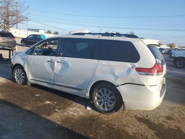 Photo 2 from auction – 2011 TOYOTA SIENNA XLE with VIN 5TDYK3DC3BS085354