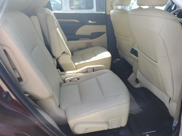 Zdjęcie 11 z aukcji – 2019 TOYOTA HIGHLANDER z VIN 5TDDGRFH1KS074123