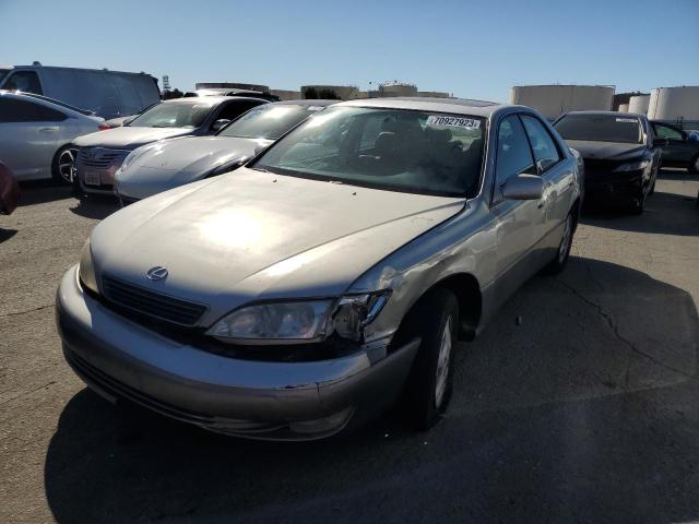 LEXUS ES 300 1998 with VIN JT8BF28G4W5020606 - Photo from auction