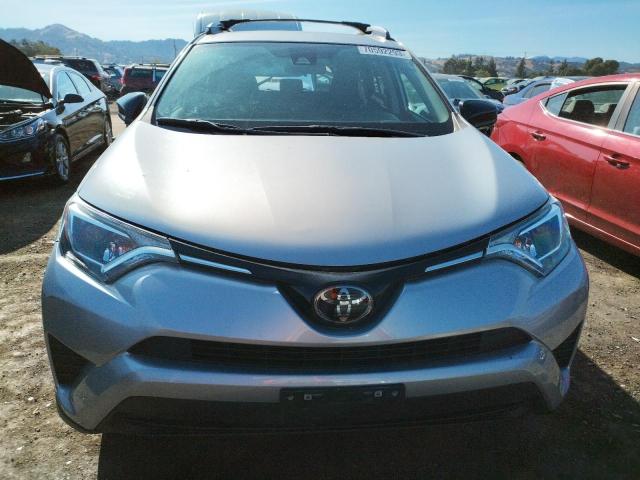 Photo 5 from auction – 2017 TOYOTA RAV4 LE with VIN 2T3ZFREV5HW315642