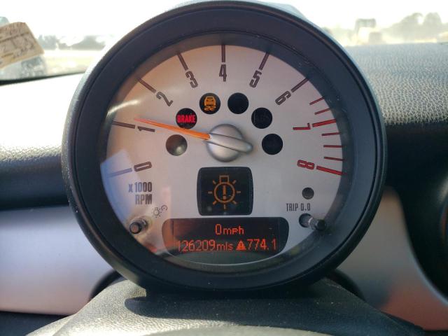 Photo 9 from auction – 2011 MINI COOPER with VIN WMWSU3C55BTX96684