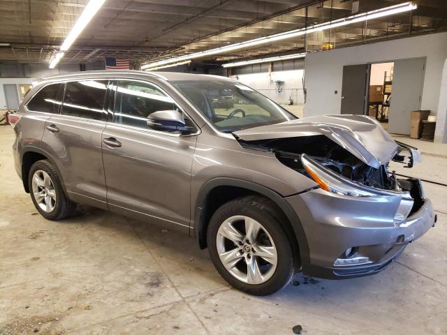 Photo 4 from auction – 2016 TOYOTA HIGHLANDER with VIN 5TDDKRFH4GS255710