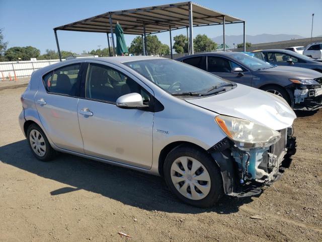 Photo 4 from auction – 2013 TOYOTA PRIUS C with VIN JTDKDTB35D1530762