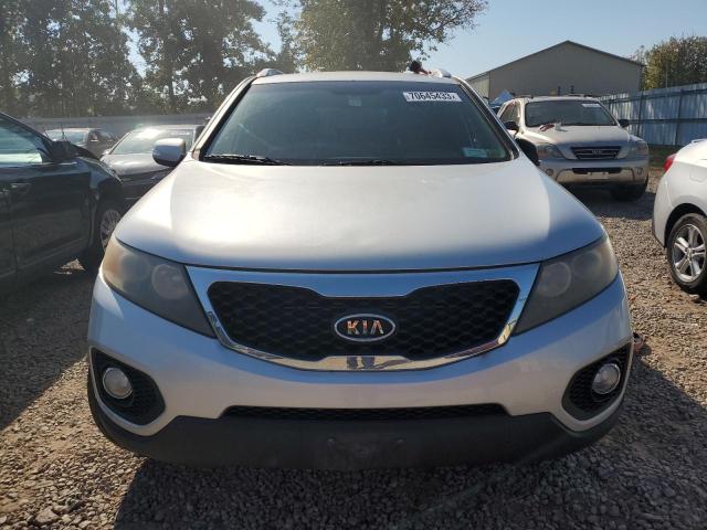 Photo 5 from auction – 2011 KIA SORENTO EX with VIN 5XYKU3A13BG021069