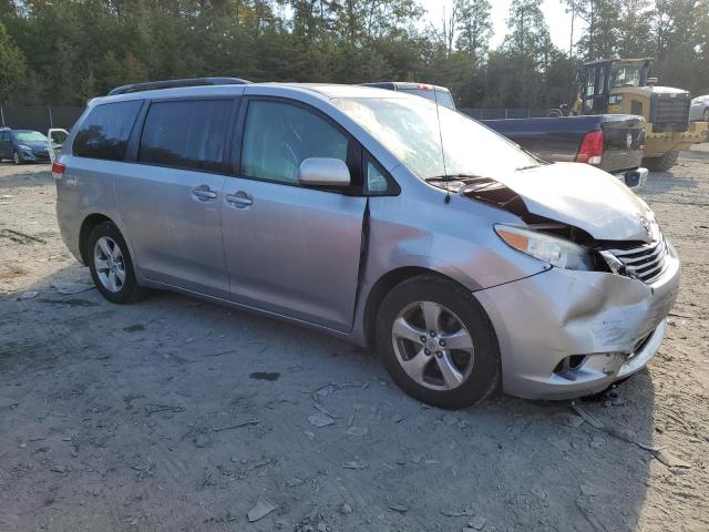 Photo 4 from auction – 2011 TOYOTA SIENNA LE with VIN 5TDKK3DC9BS032888