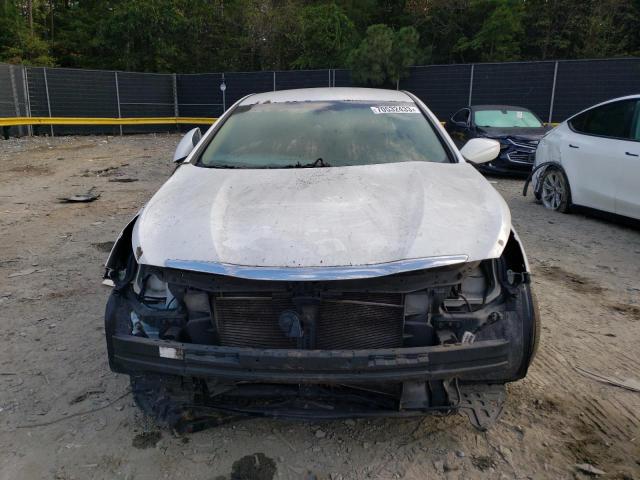 Photo 5 from auction – 2011 HYUNDAI SONATA GLS with VIN 5NPEB4AC1BH205736