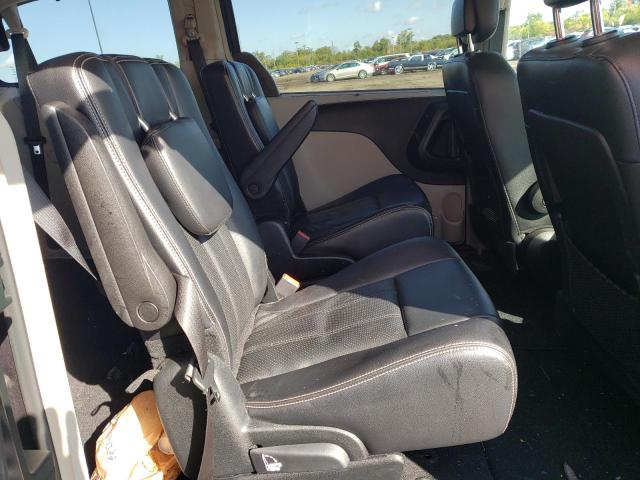 Photo 11 from auction – 2014 CHRYSLER TOWN & COU with VIN 2C4RC1CG7ER378133