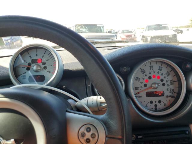 Photo 9 from auction – 2006 MINI COOPER S with VIN WMWRH33526TF87740