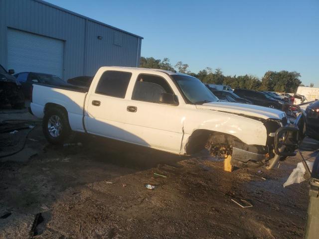Фото 4 с аукциона – 2005 CHEVROLET SILVERADO с VIN 2GCEK13T651270261