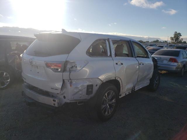 Photo 3 from auction – 2015 TOYOTA HIGHLANDER with VIN 5TDBKRFH5FS209695
