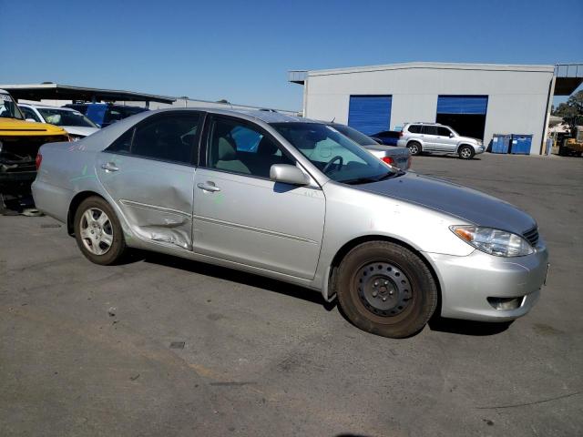 Photo 4 from auction – 2005 TOYOTA CAMRY LE with VIN 4T1BE30K45U549337