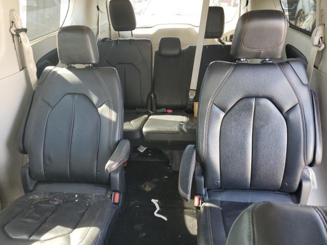 Photo 10 from auction – 2017 CHRYSLER PACIFICA T with VIN 2C4RC1BG9HR539720