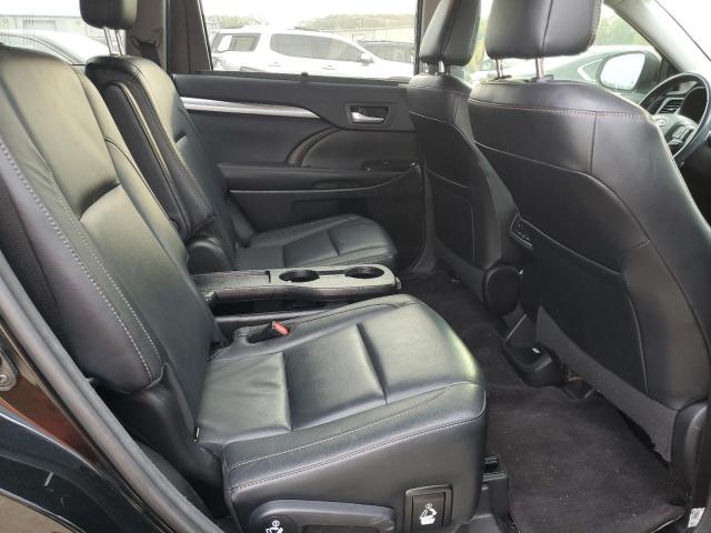 صورة رقم 11 من المزاد - 2018 TOYOTA HIGHLANDER مع VIN 5TDJZRFH3JS523863