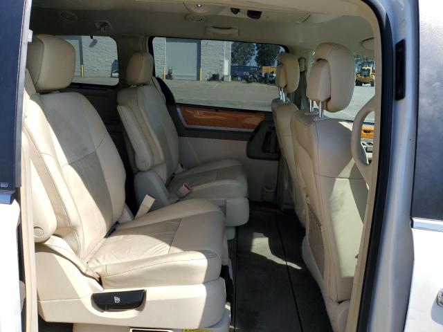 Photo 11 from auction – 2010 CHRYSLER TOWN & COU with VIN 2A4RR7DX4AR448742