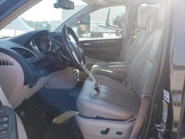 Photo 7 from auction – 2016 CHRYSLER TOWN & COU with VIN 2C4RC1CG5GR190200