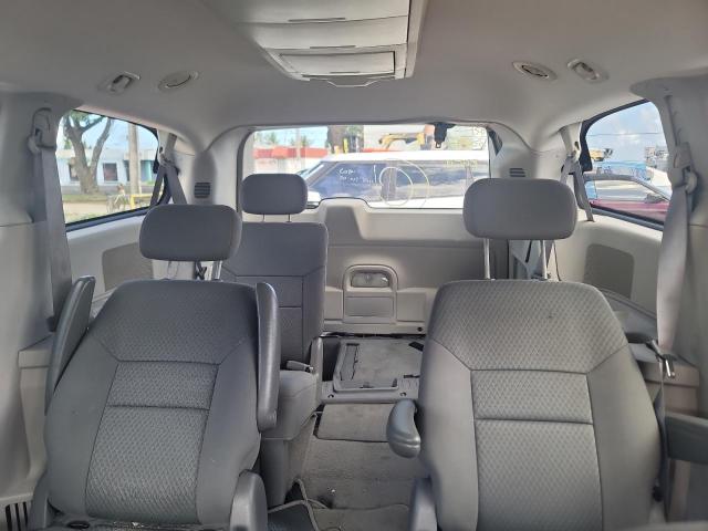 Photo 10 from auction – 2010 CHRYSLER TOWN & COU with VIN 2A4RR5DX5AR353451