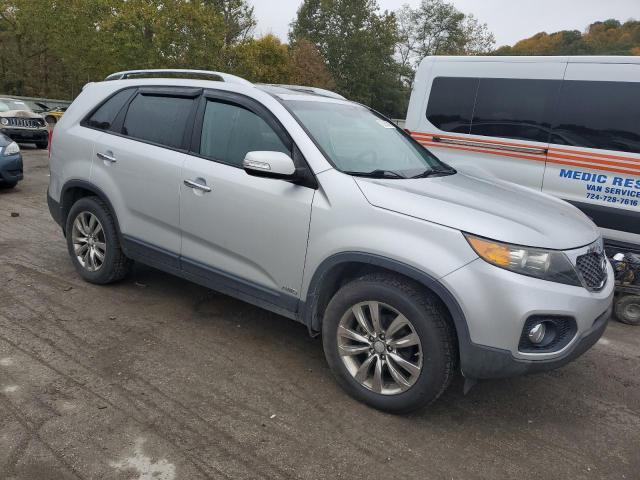 Photo 4 from auction – 2011 KIA SORENTO EX with VIN 5XYKUDA2XBG151736