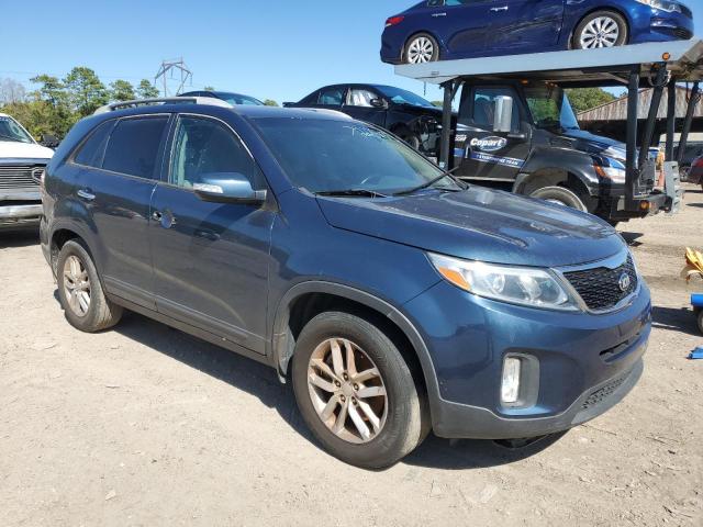 Photo 4 from auction – 2015 KIA SORENTO LX with VIN 5XYKT4A61FG587483