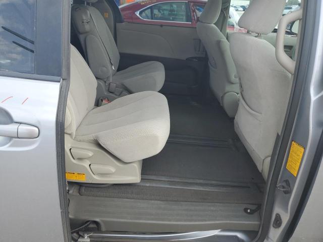 Photo 11 from auction – 2011 TOYOTA SIENNA LE with VIN 5TDKK3DC0BS124679