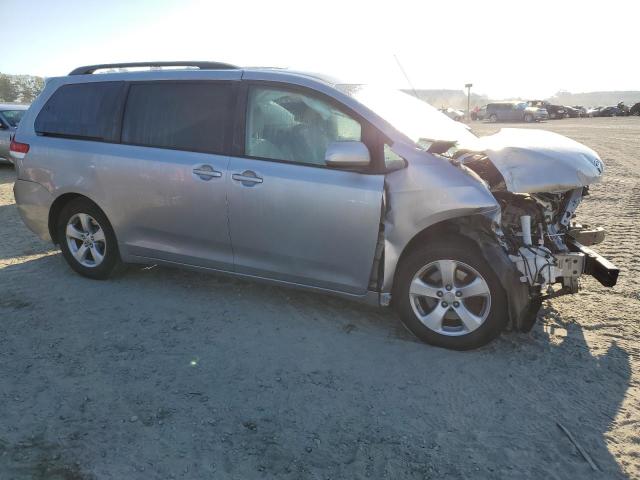 Photo 4 from auction – 2012 TOYOTA SIENNA LE with VIN 5TDKK3DC7CS258901