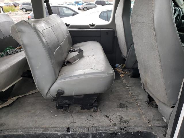 Фото 11 с аукциона – 2004 FORD ECONOLINE с VIN 1FBNE31S14HB08650