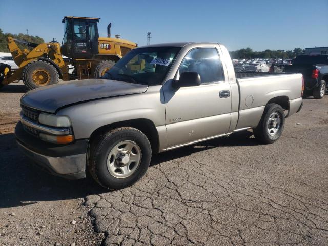 CHEVROLET SILVERADO 2000 with VIN 1GCEC14W2YZ330747 - Photo from auction