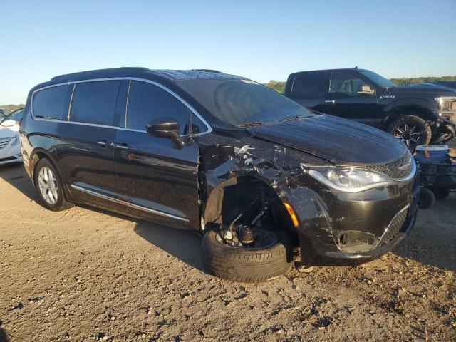 Photo 4 from auction – 2017 CHRYSLER PACIFICA T with VIN 2C4RC1BG7HR541353