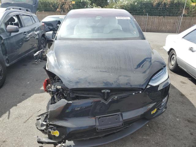 Photo 5 from auction – 2018 TESLA MODEL X with VIN 5YJXCBE45JF136222