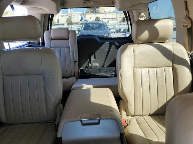 Photo 10 from auction – 2005 LINCOLN NAVIGATOR with VIN 5LMFU28565LJ10673