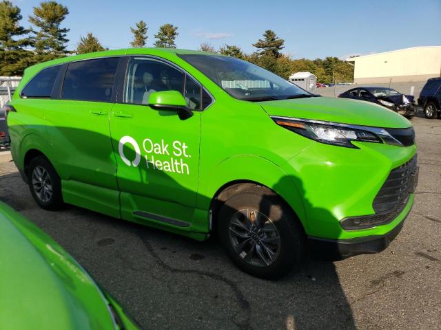 Photo 4 from auction – 2021 TOYOTA SIENNA LE with VIN 5TDKSKFC4MS030699