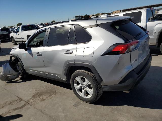 Photo 2 from auction – 2019 TOYOTA RAV4 XLE with VIN 2T3W1RFV4KW042152