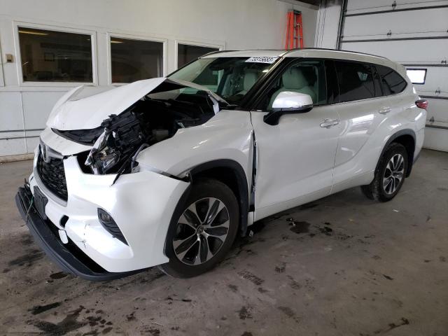 TOYOTA HIGHLANDER 2021 with VIN 5TDGZRBH1MS137284 - Photo from auction