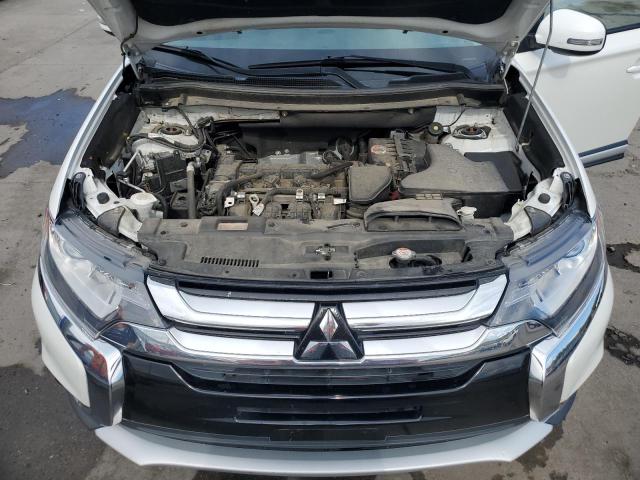 Photo 12 from auction – 2018 MITSUBISHI OUTLANDER with VIN JA4AD3A37JZ040201