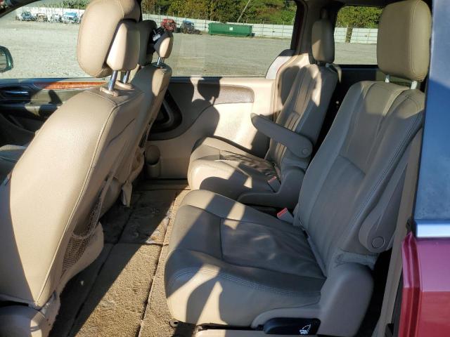 Photo 11 from auction – 2016 CHRYSLER TOWN & COU with VIN 2C4RC1BG9GR260220