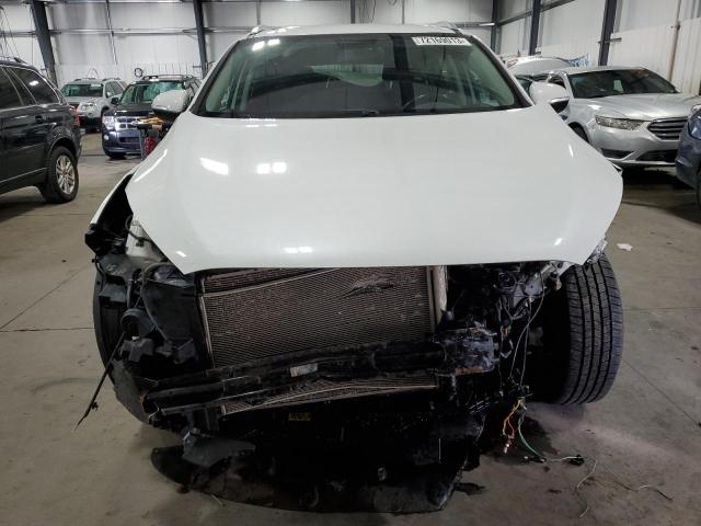 Photo 5 from auction – 2016 KIA SORENTO LX with VIN 5XYPGDA31GG106990